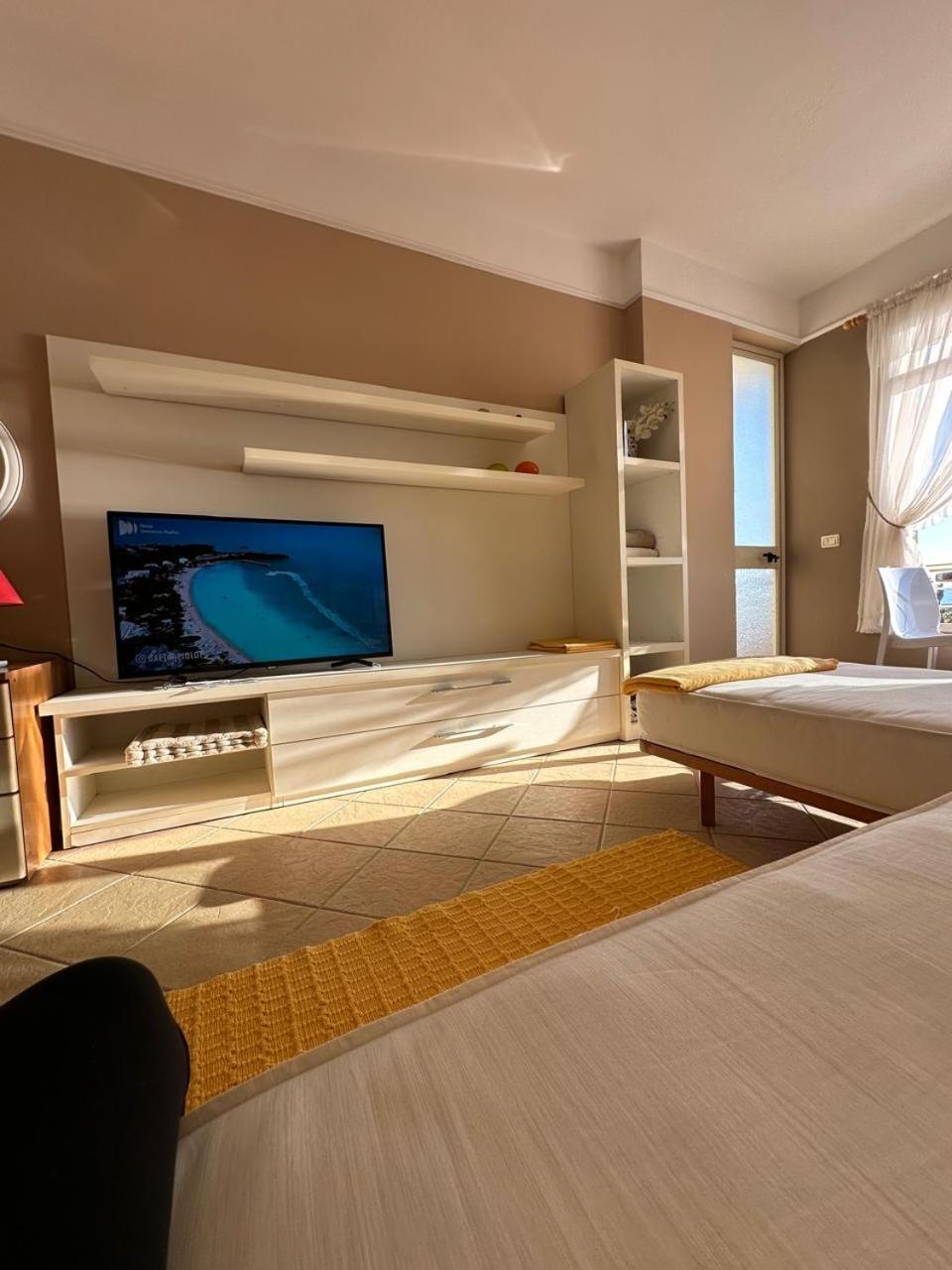Beach View! Seaside Apartment Durrës Eksteriør billede