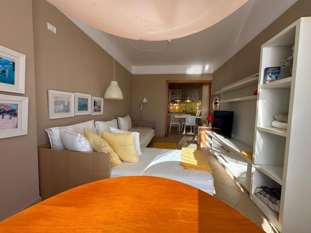 Beach View! Seaside Apartment Durrës Eksteriør billede